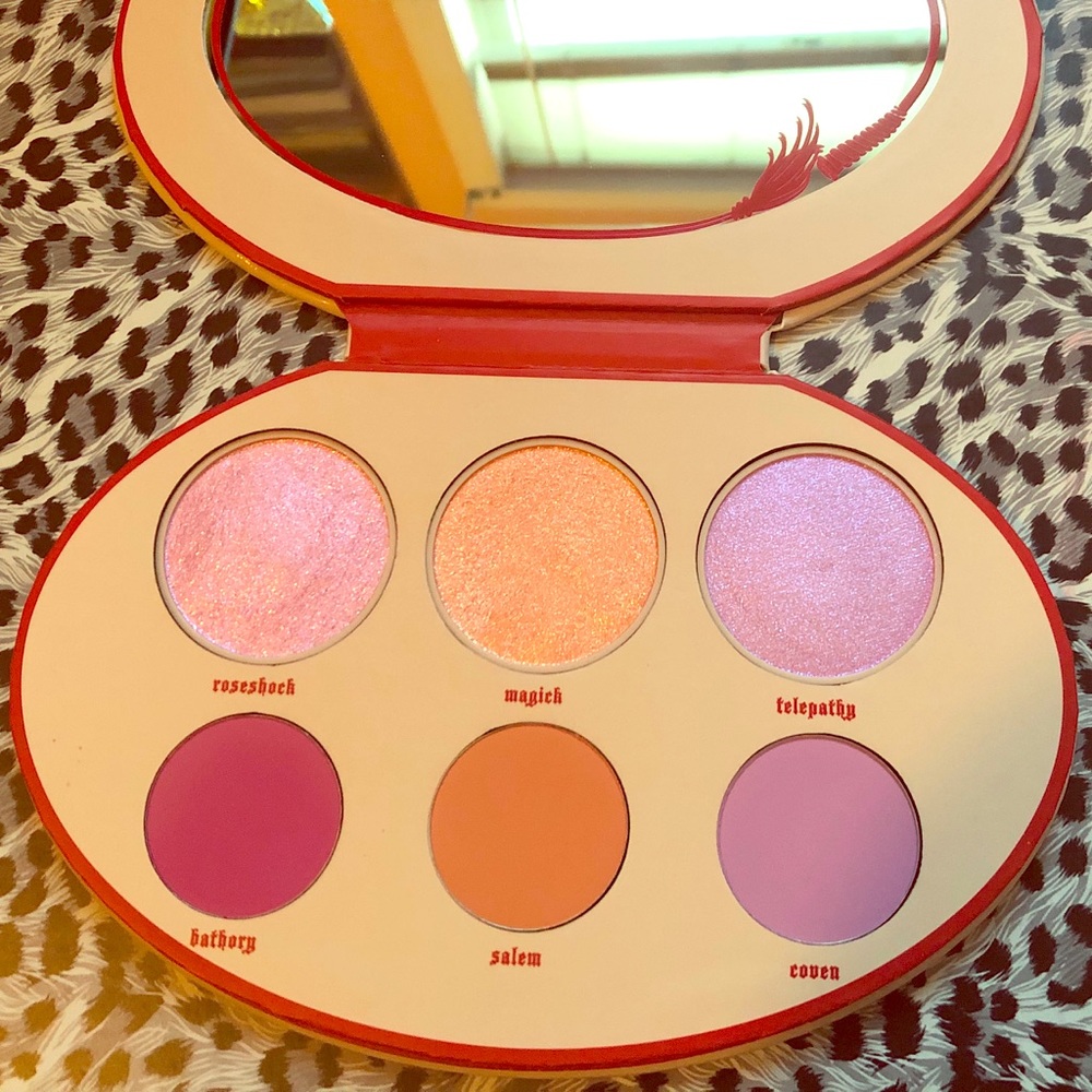 Kat Von D fetish blush + highlighter